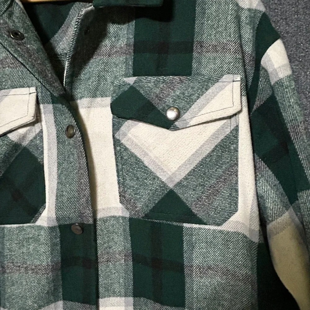 HFX Plaid Shacket Oversized Button Up Flannel Shirt Jacket Green Cream M - Picture 3 of 9